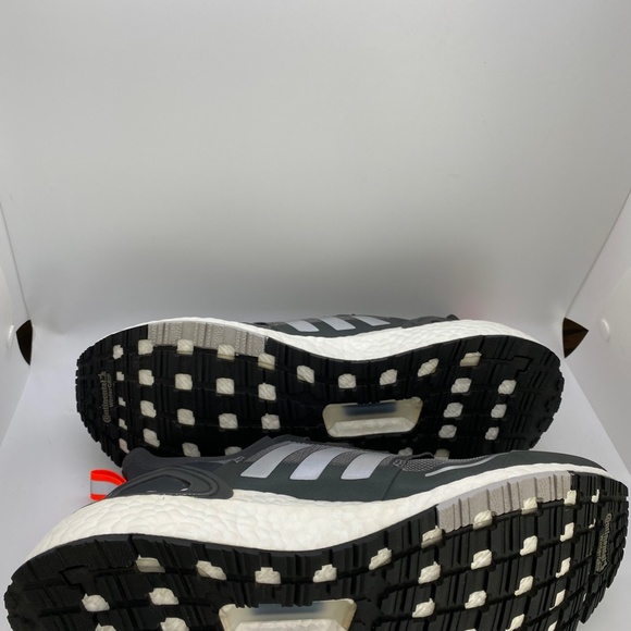 BRAND ADIDAS NEW NO BOX WOMEN'S ULTRABOOST RUNNING. - Picture 3 of 4